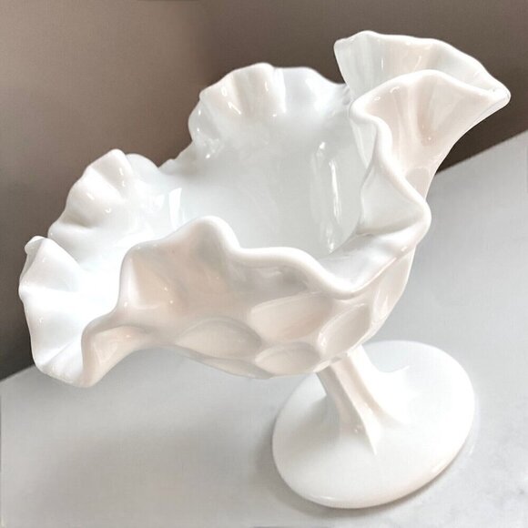 Vintage Milk Glass Thumbprint Bonbon Candy Dish Ruffled Edge Pedestal White 5" - Picture 2 of 7